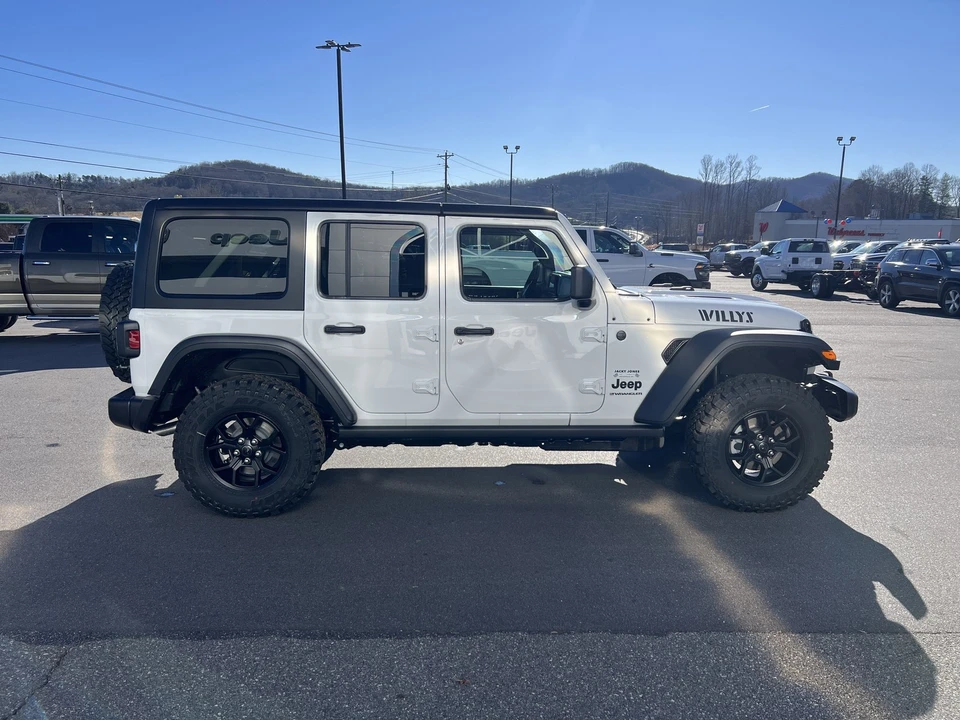2026 Jeep JL Wrangler - Image 4 of 21