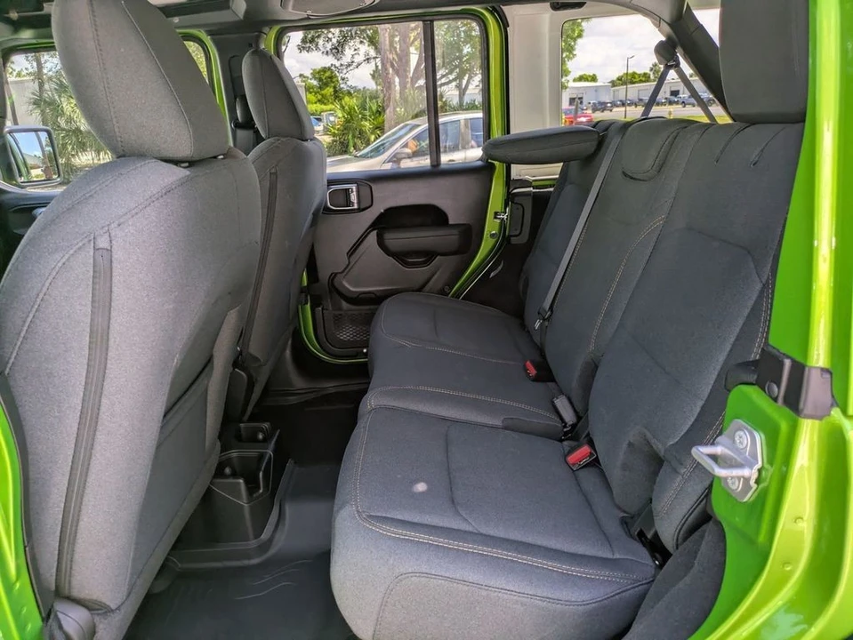 2026 Jeep JL Wrangler - Image 11 of 31