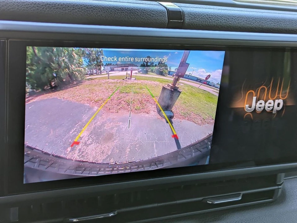 2026 Jeep JL Wrangler - Image 24 of 31