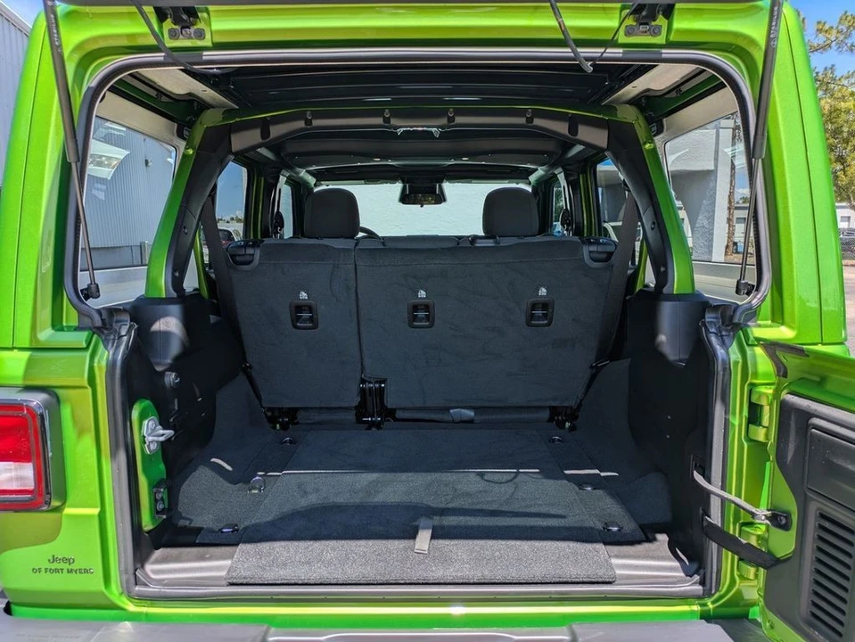 2026 Jeep JL Wrangler - Image 8 of 31