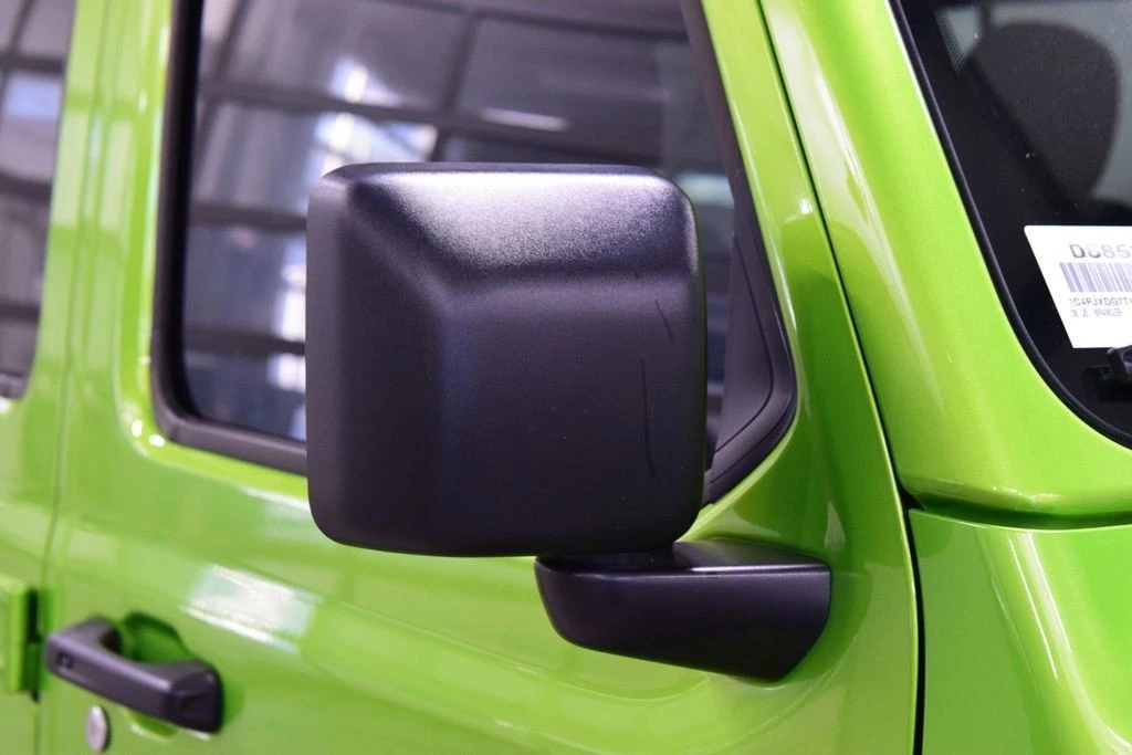 2026 Jeep JL Wrangler - Image 17 of 31