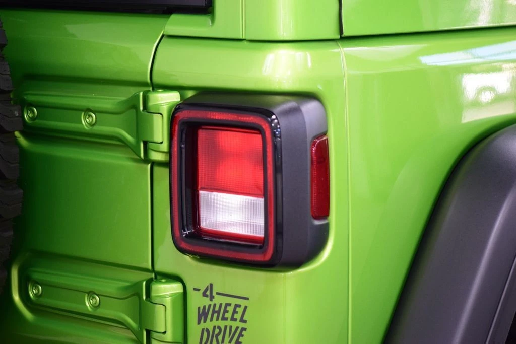2026 Jeep JL Wrangler - Image 19 of 31