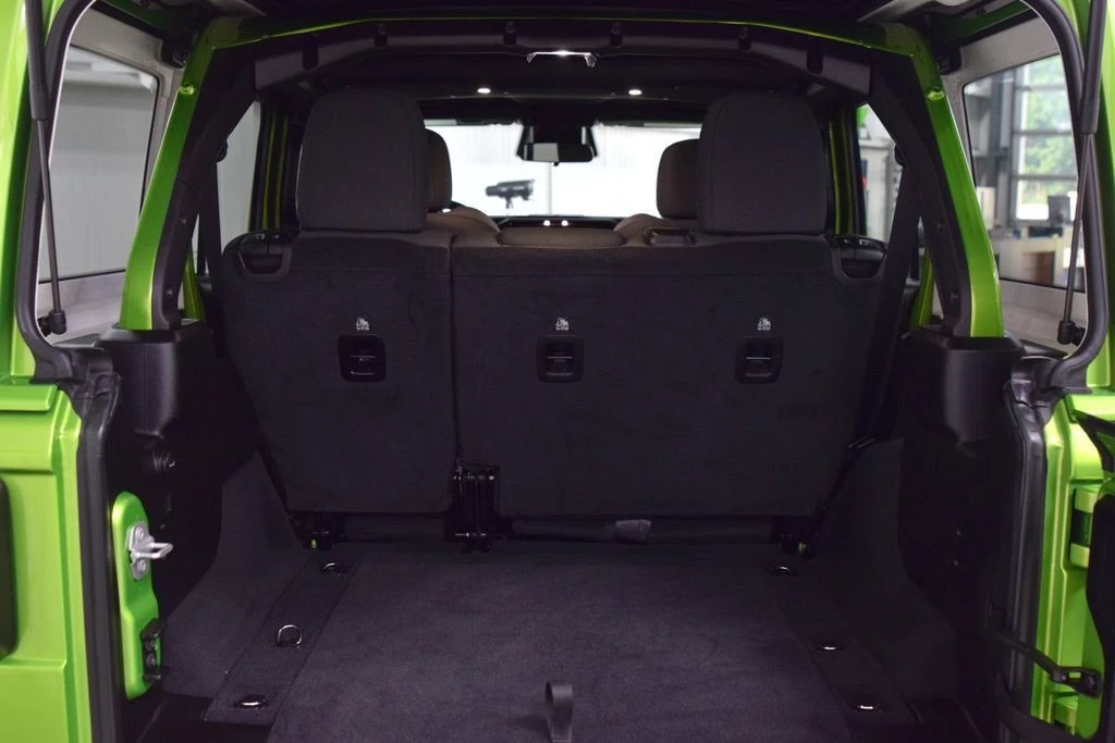 2026 Jeep JL Wrangler - Image 22 of 31