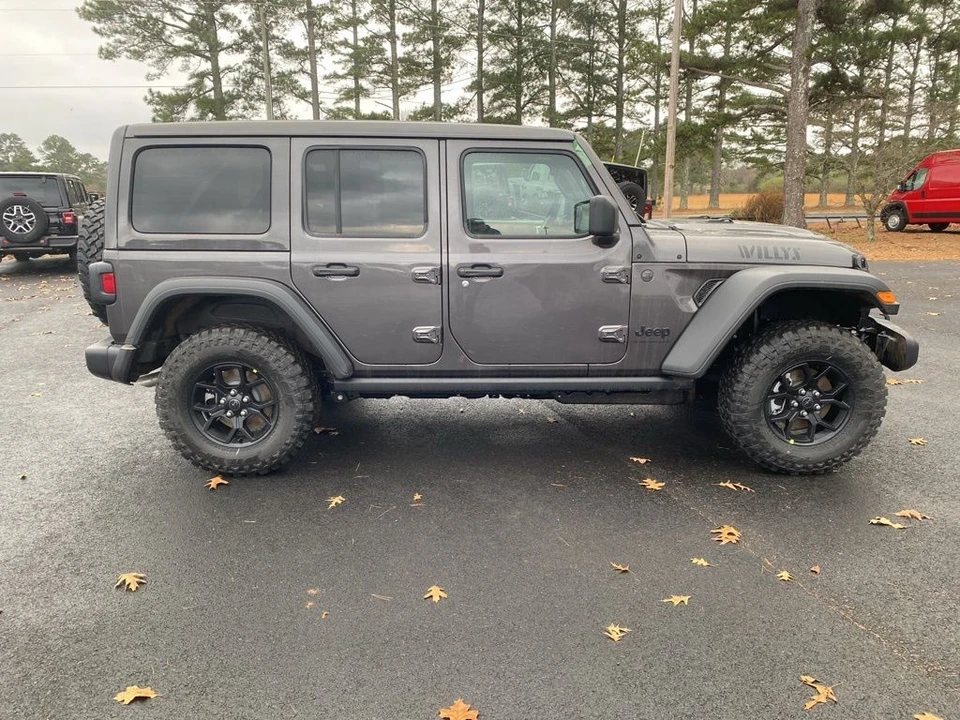 2026 Jeep JL Wrangler - Image 4 of 12