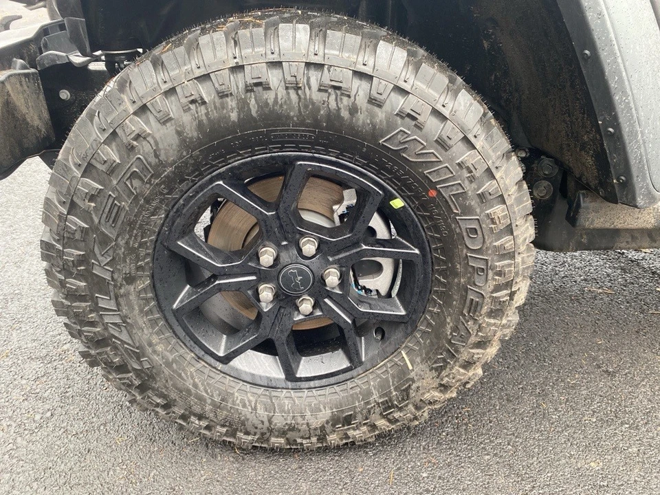 2026 Jeep JL Wrangler - Image 9 of 12