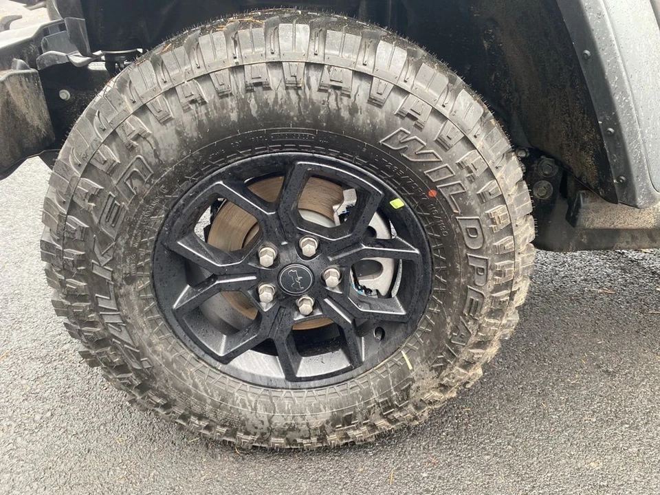 2026 Jeep JL Wrangler - Image 9 of 12