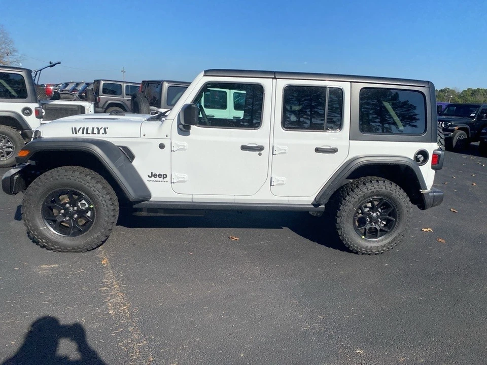2026 Jeep JL Wrangler - Image 8 of 12