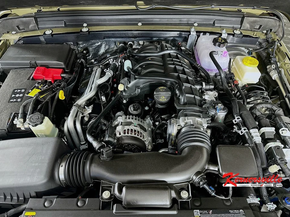 2026 Jeep JL Wrangler - Image 18 of 21