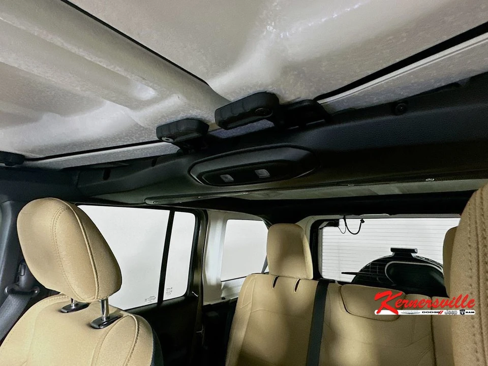 2026 Jeep JL Wrangler - Image 14 of 21