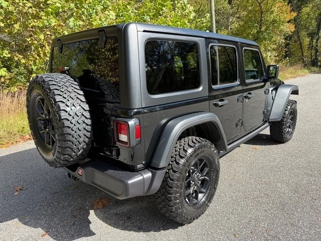 2026 Jeep JL Wrangler - Image 7 of 31