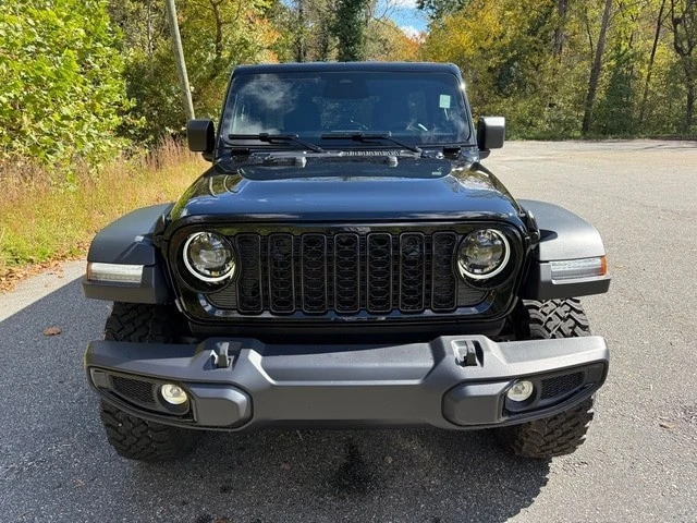 2026 Jeep JL Wrangler - Image 4 of 31