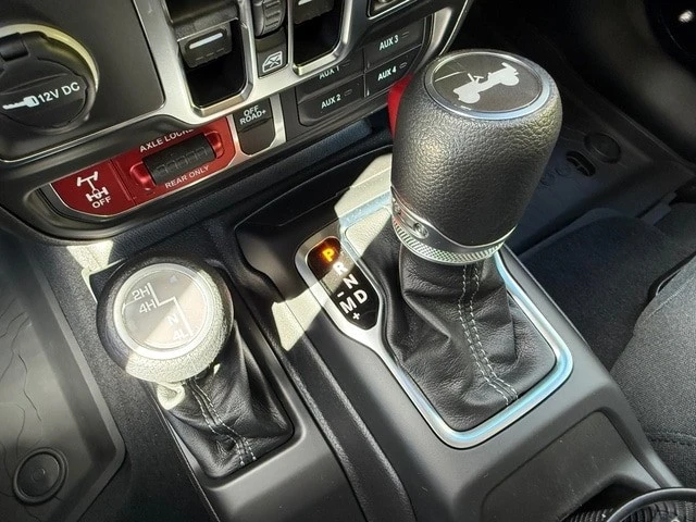 2026 Jeep JL Wrangler - Image 26 of 31