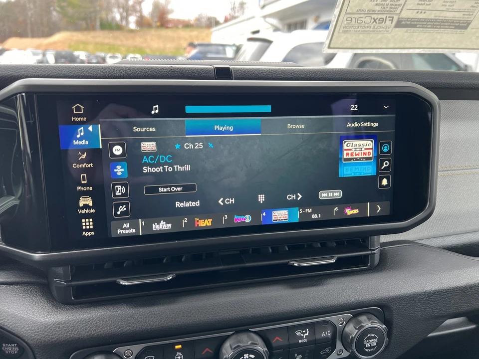 2026 Jeep JL Wrangler - Image 17 of 21