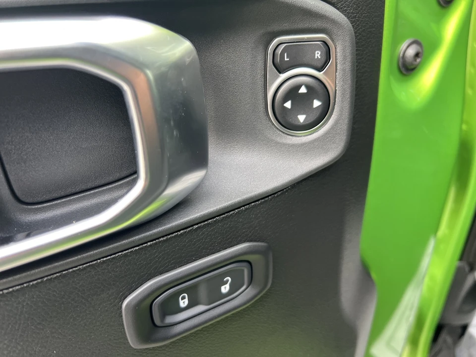 2026 Jeep JL Wrangler - Image 15 of 21