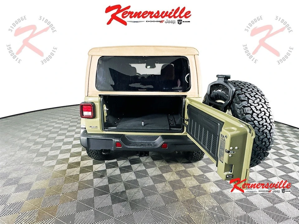 2026 Jeep JL Wrangler - Image 16 of 21