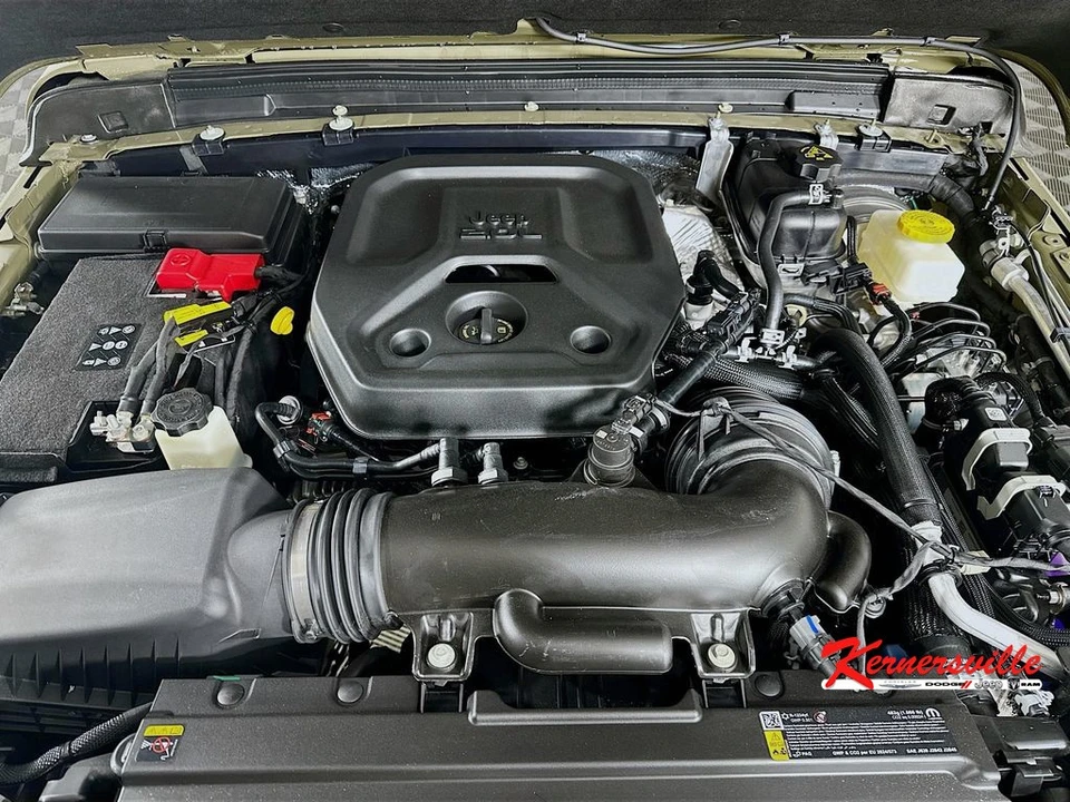 2026 Jeep JL Wrangler - Image 18 of 21