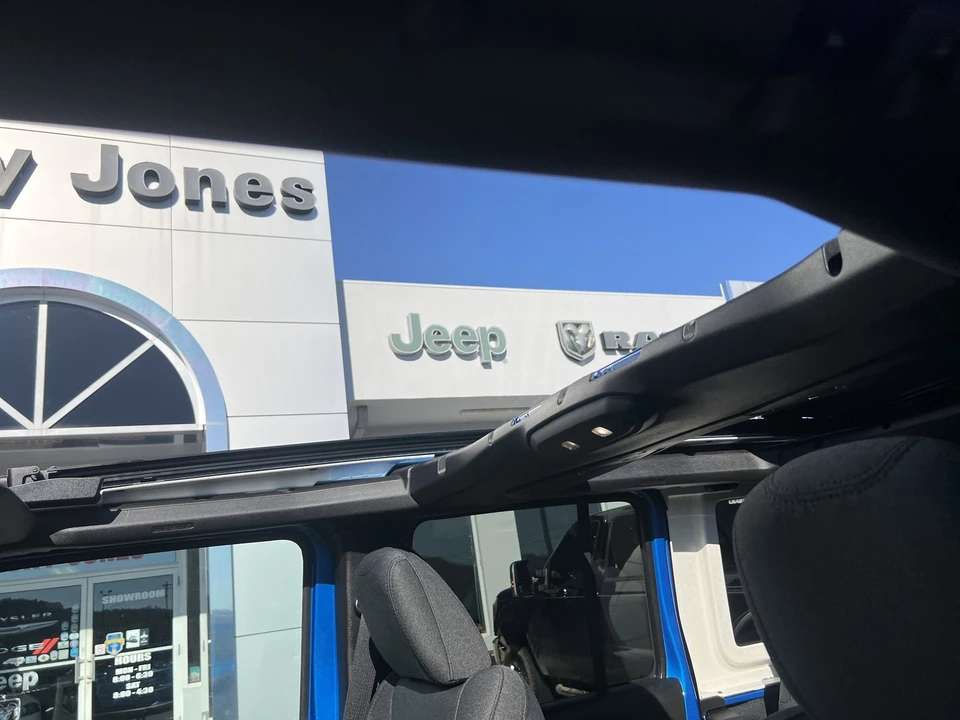 2026 Jeep JL Wrangler - Image 23 of 26