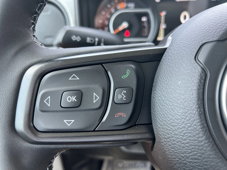 2026 Jeep JL Wrangler - Image 24 of 28