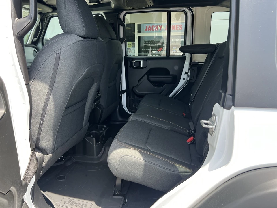 2026 Jeep JL Wrangler - Image 11 of 28