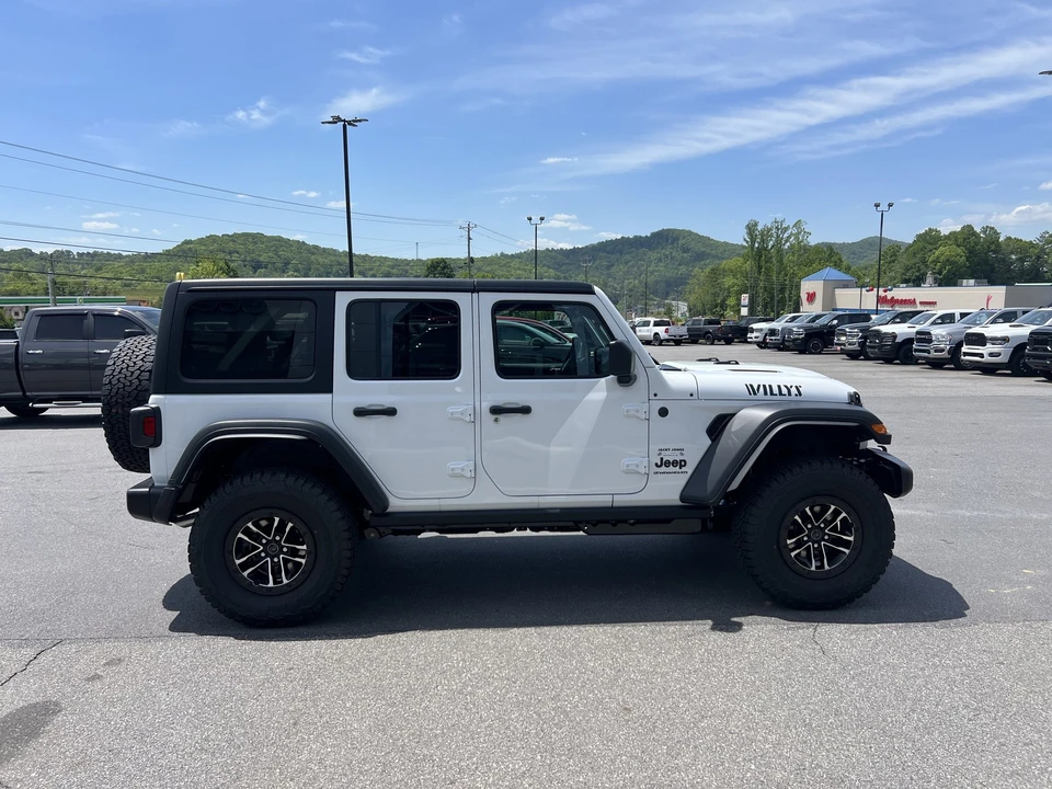 2026 Jeep JL Wrangler - Image 4 of 28