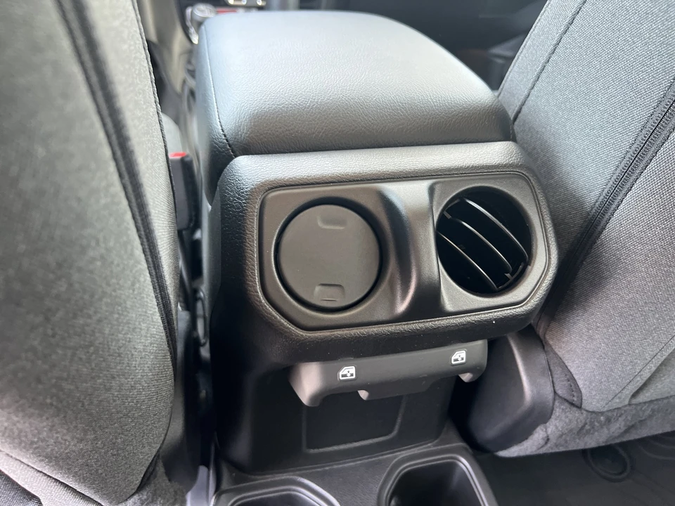 2026 Jeep JL Wrangler - Image 12 of 28