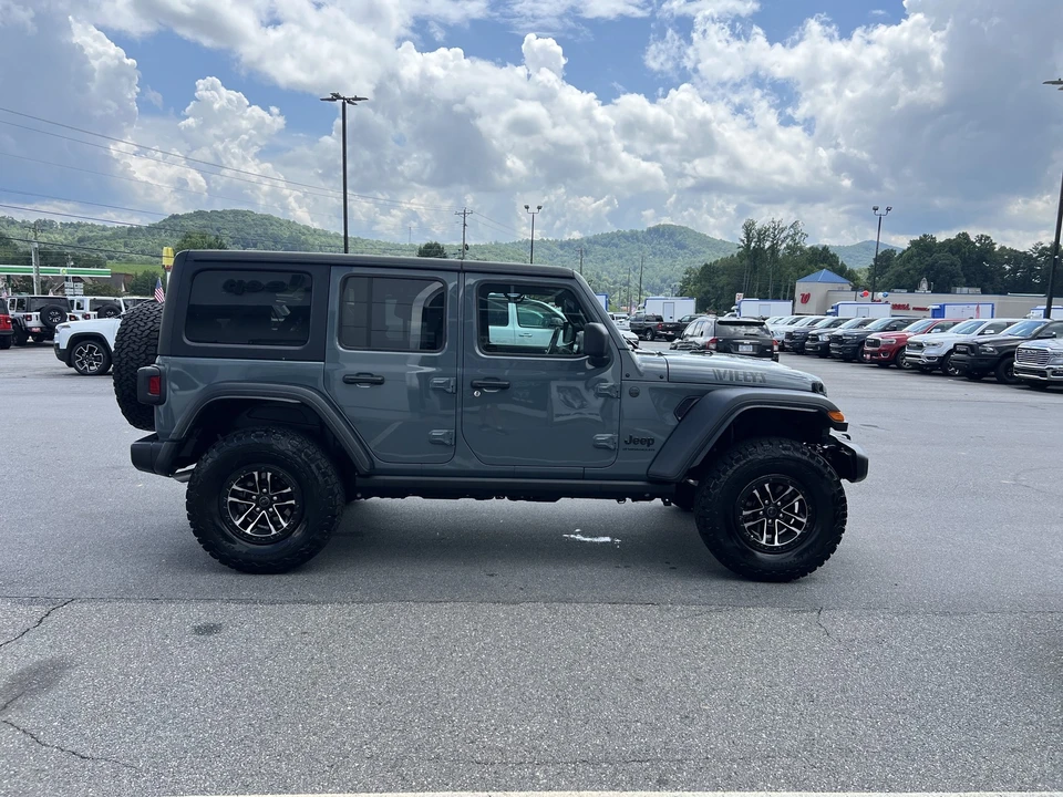 2026 Jeep JL Wrangler - Image 4 of 25