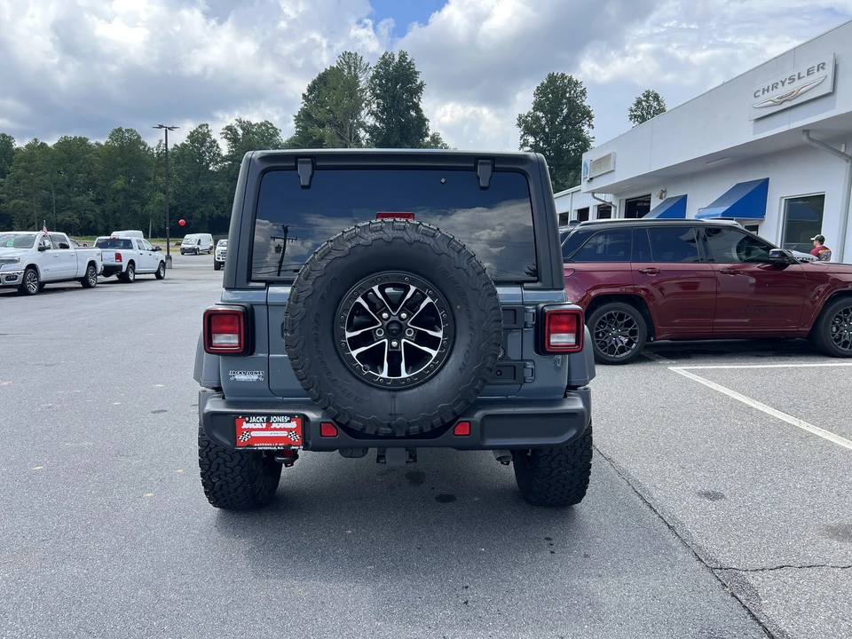 2026 Jeep JL Wrangler - Image 2 of 25