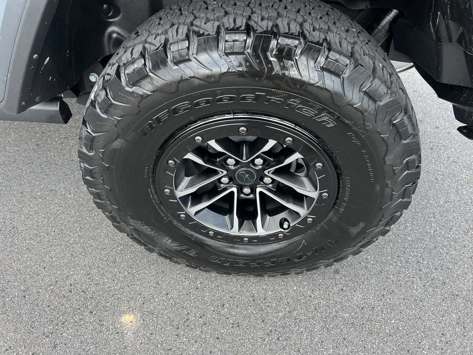 2026 Jeep JL Wrangler - Image 10 of 25