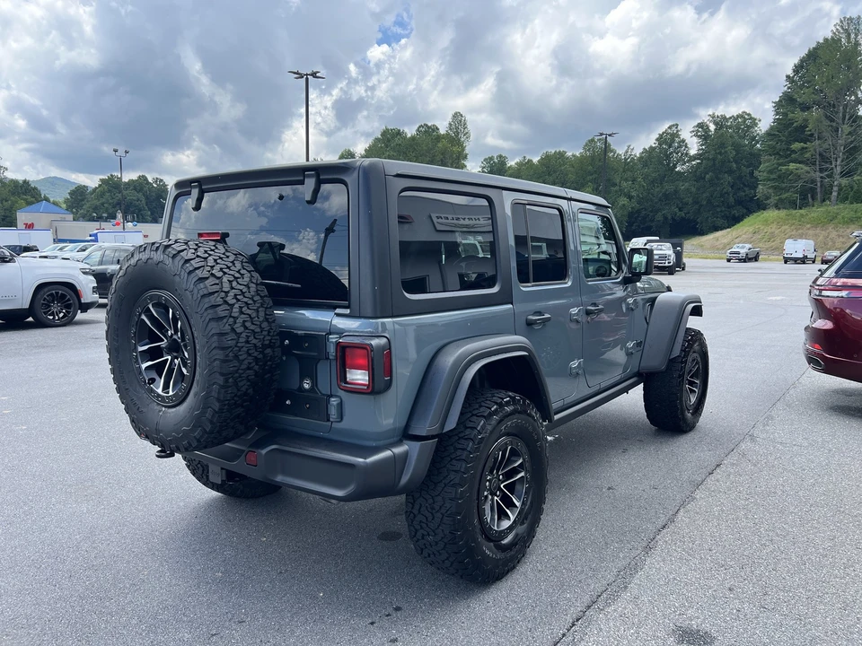 2026 Jeep JL Wrangler - Image 3 of 25