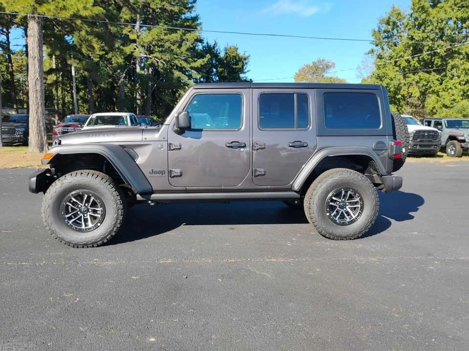 2026 Jeep JL Wrangler - Image 8 of 12