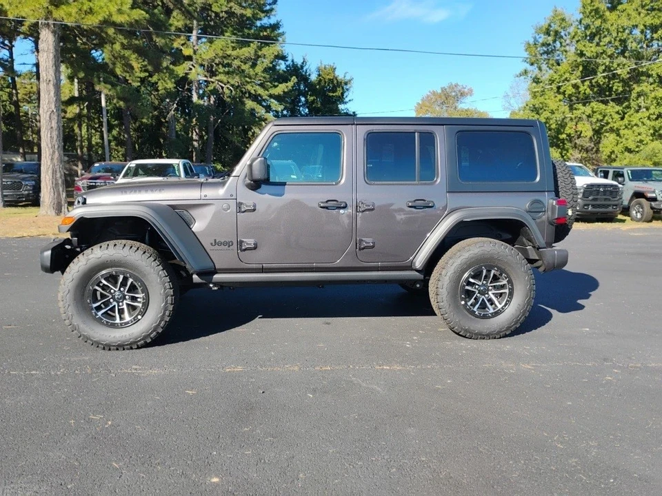 2026 Jeep JL Wrangler - Image 8 of 12