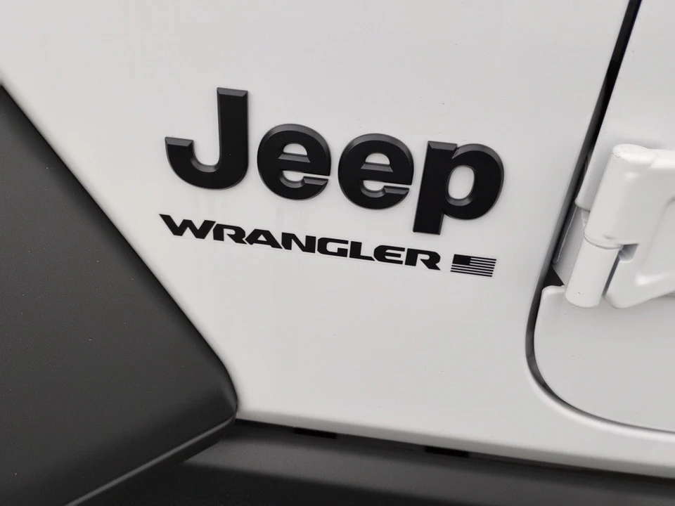 2026 Jeep JL Wrangler - Image 11 of 12