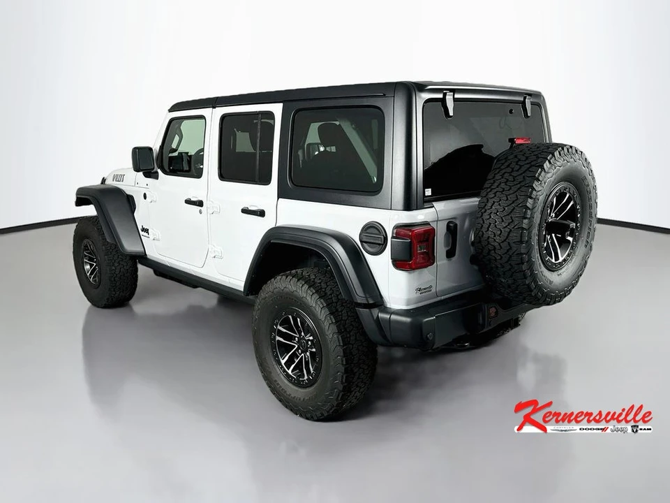 2026 Jeep JL Wrangler - Image 5 of 21
