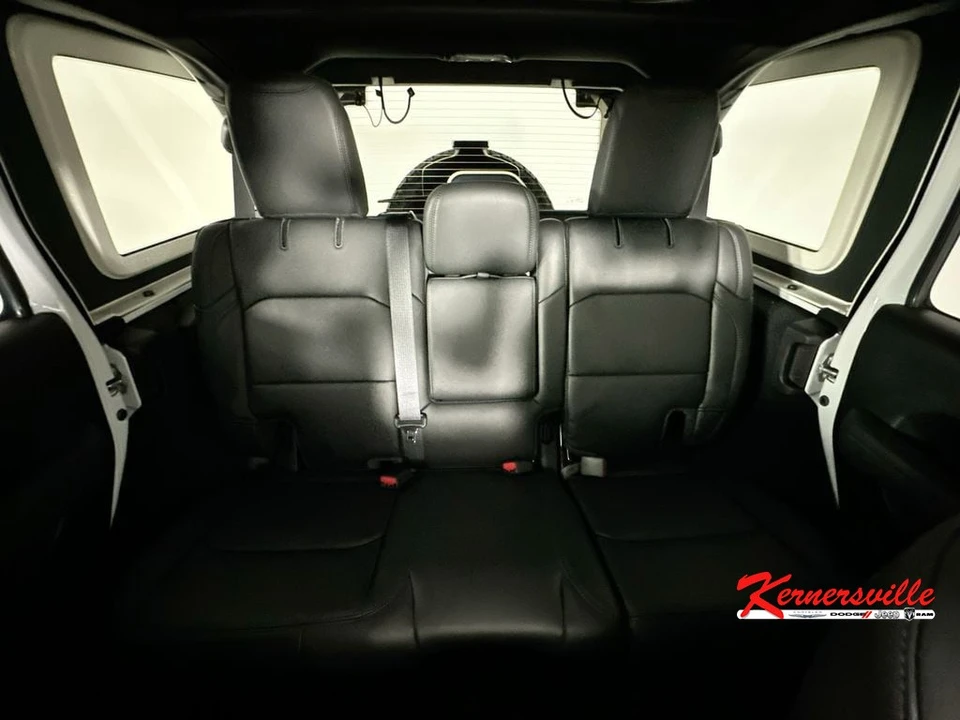 2026 Jeep JL Wrangler - Image 10 of 21