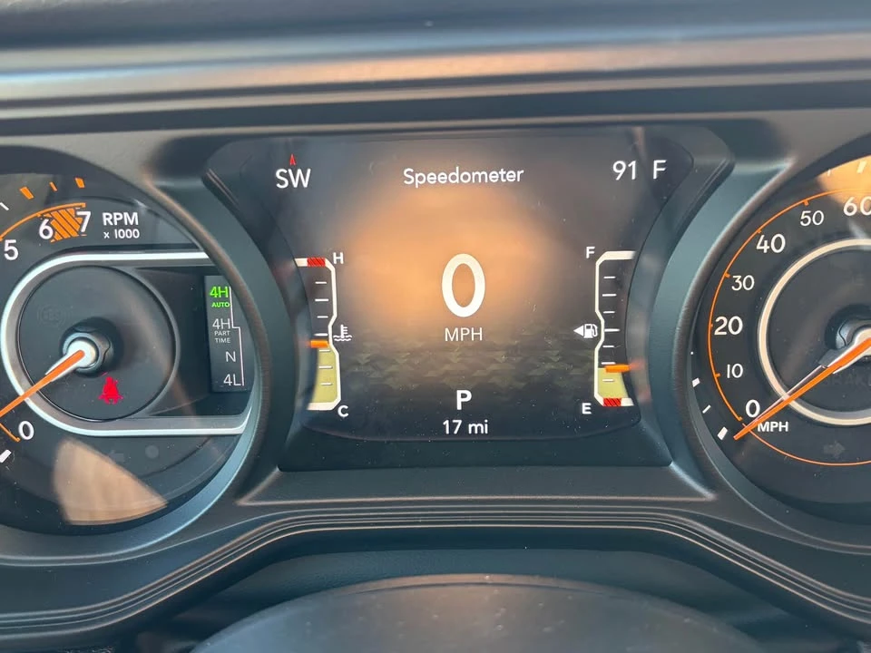 2026 Jeep JL Wrangler - Image 18 of 20