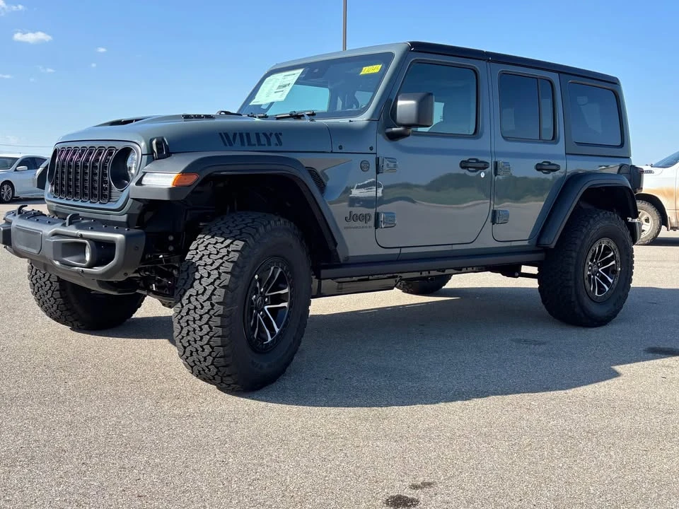 2026 Jeep JL Wrangler - Image 7 of 20
