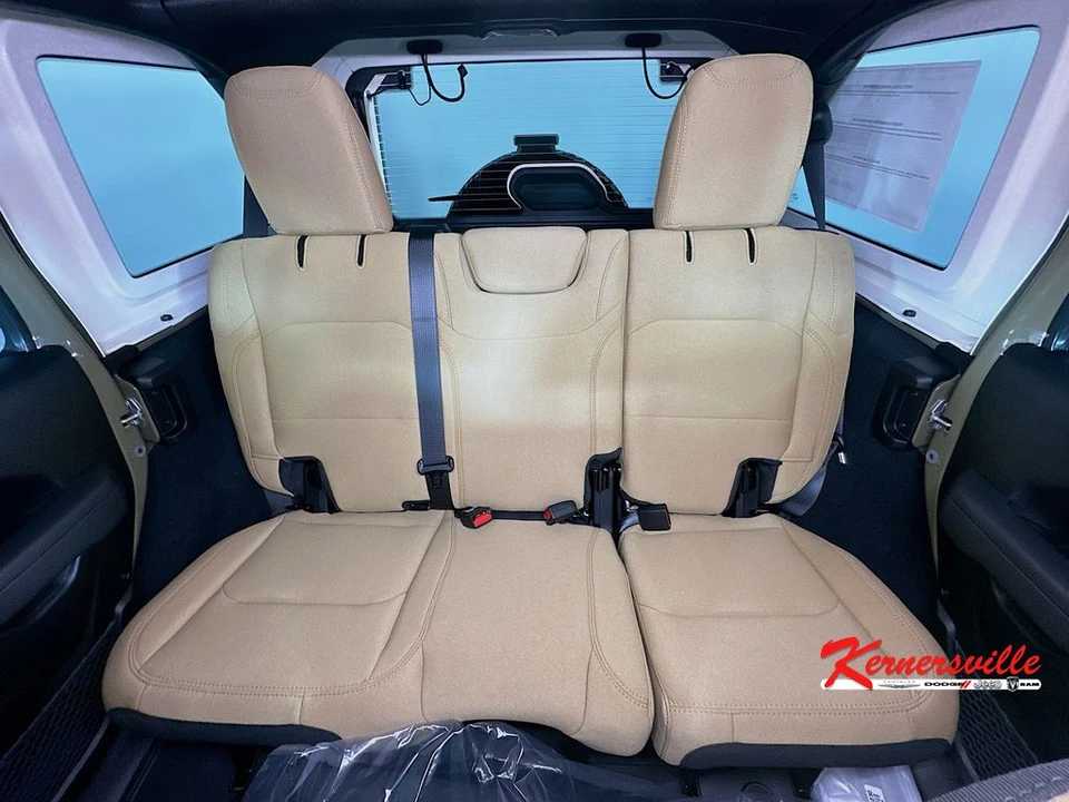 2026 Jeep JL Wrangler - Image 10 of 21