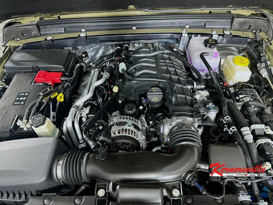 2026 Jeep JL Wrangler - Image 18 of 21
