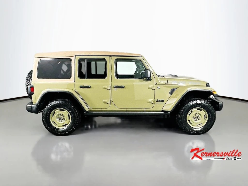 2026 Jeep JL Wrangler - Image 8 of 21