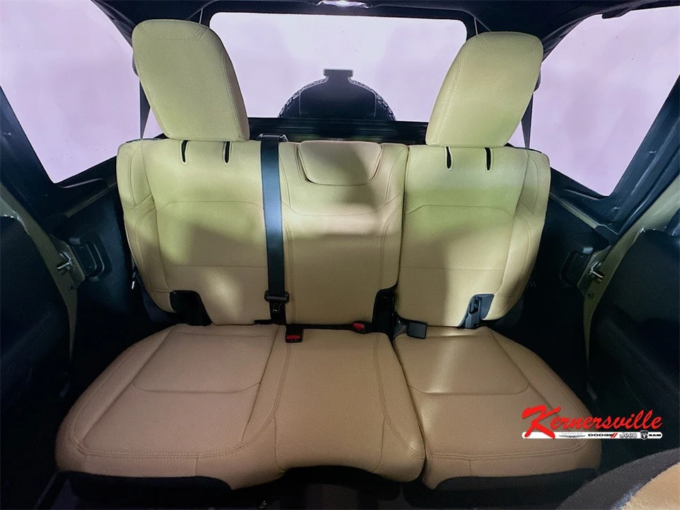 2026 Jeep JL Wrangler - Image 10 of 21