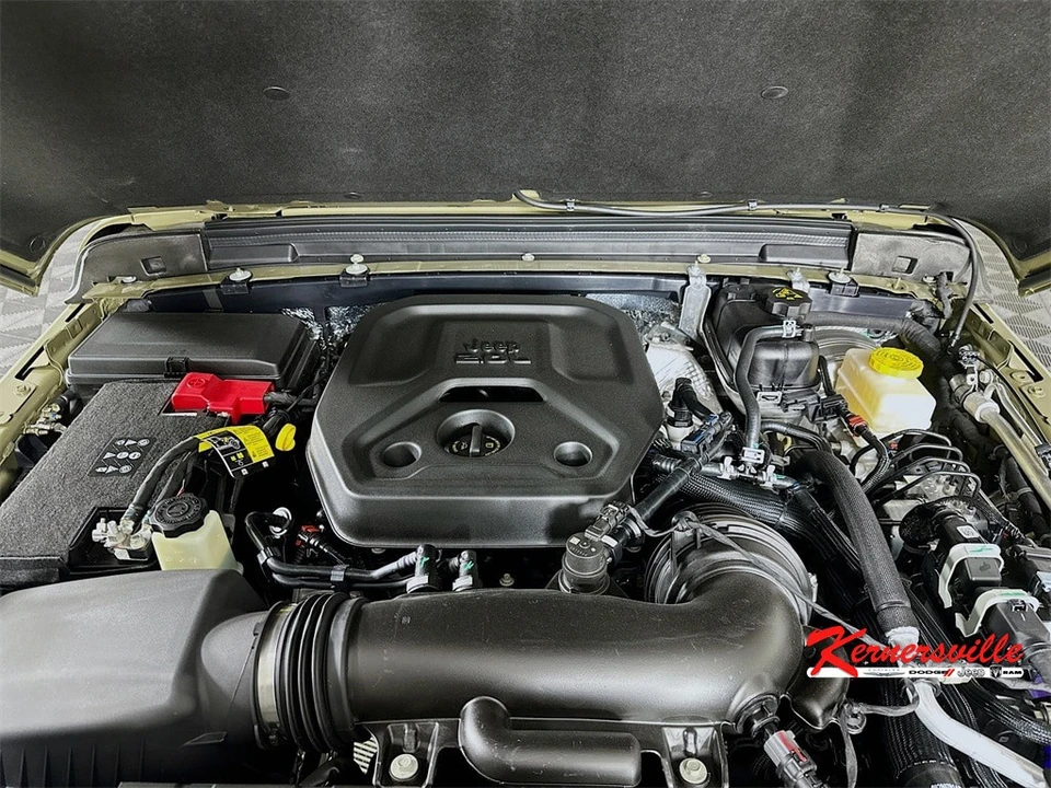 2026 Jeep JL Wrangler - Image 18 of 21