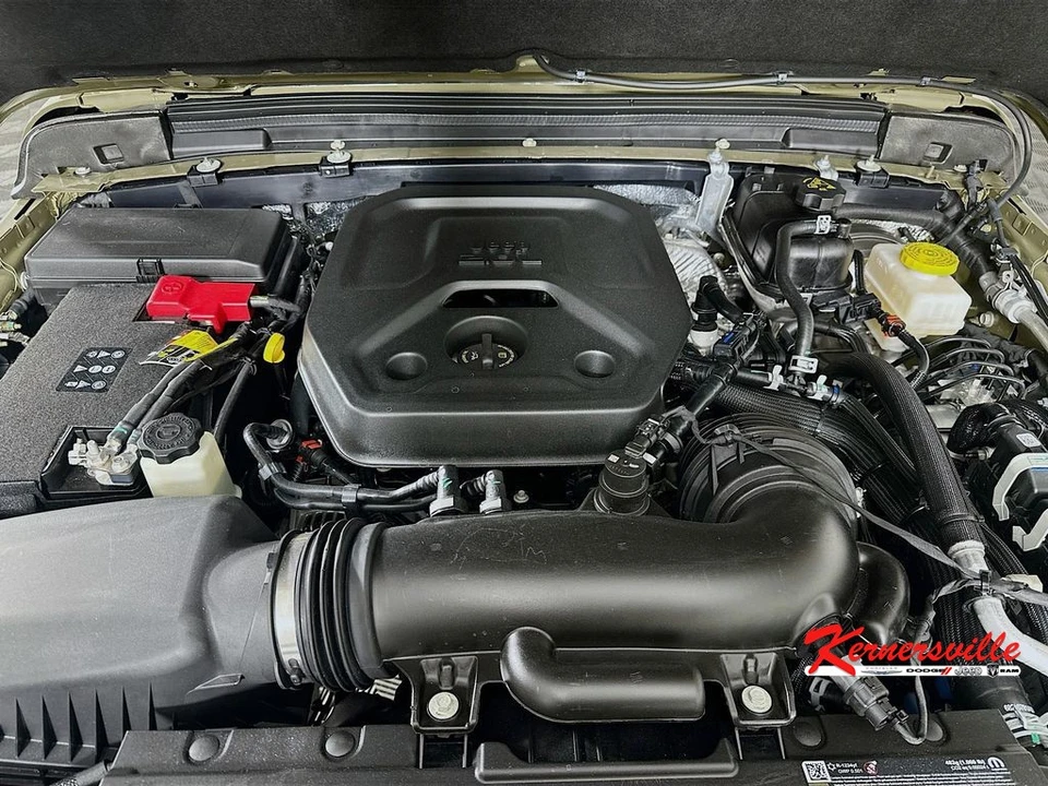 2026 Jeep JL Wrangler - Image 18 of 21