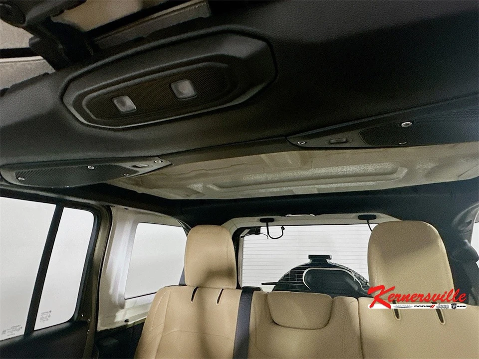2026 Jeep JL Wrangler - Image 14 of 21
