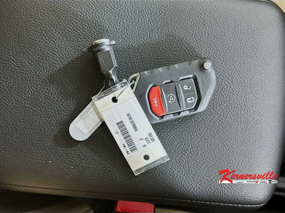 2026 Jeep JL Wrangler - Image 20 of 21