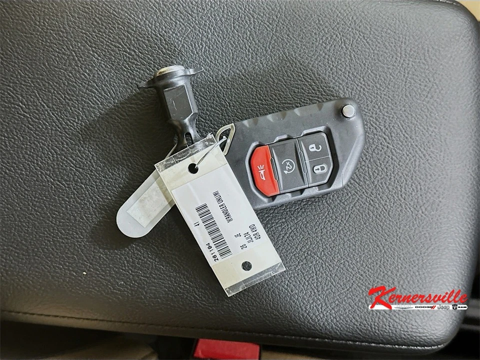 2026 Jeep JL Wrangler - Image 20 of 21