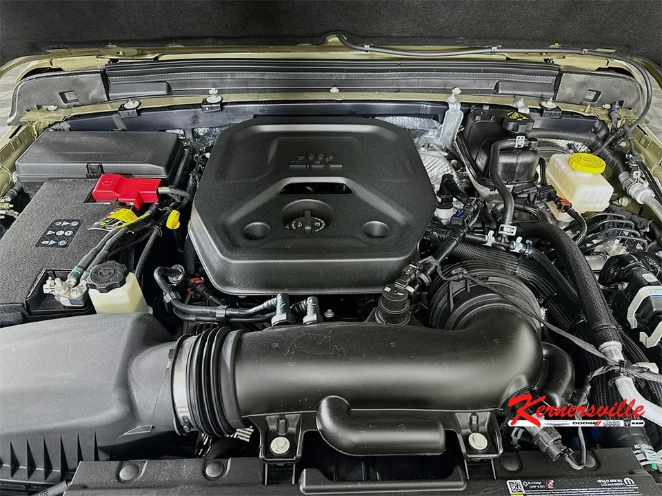 2026 Jeep JL Wrangler - Image 18 of 21