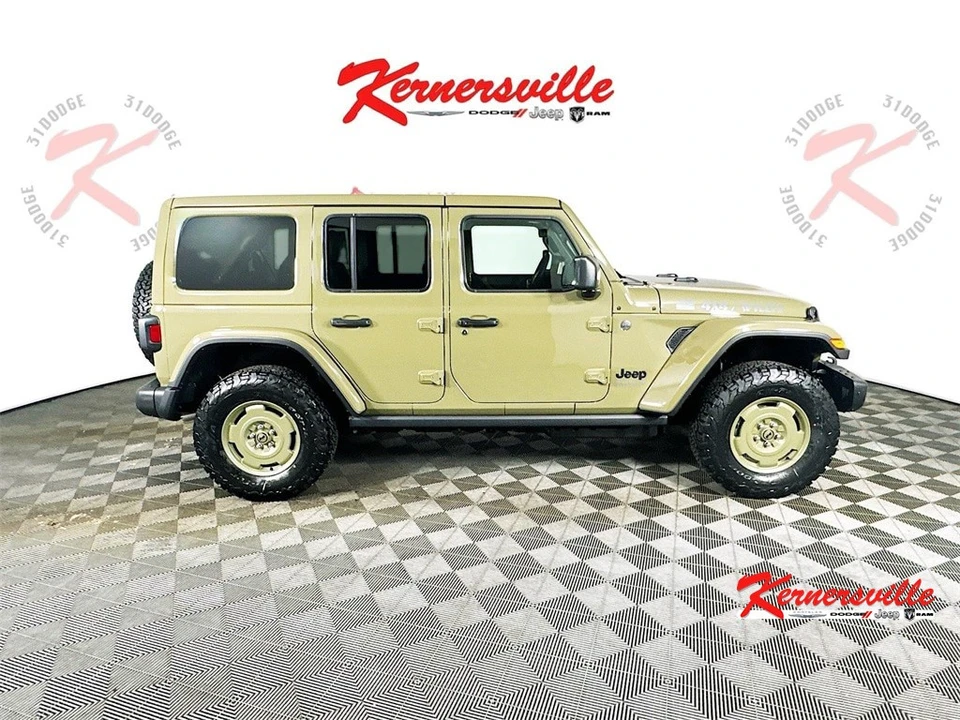 2026 Jeep JL Wrangler - Image 8 of 21