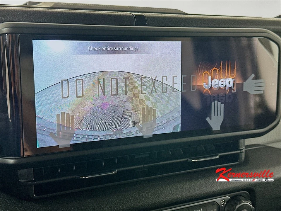 2026 Jeep JL Wrangler - Image 15 of 21