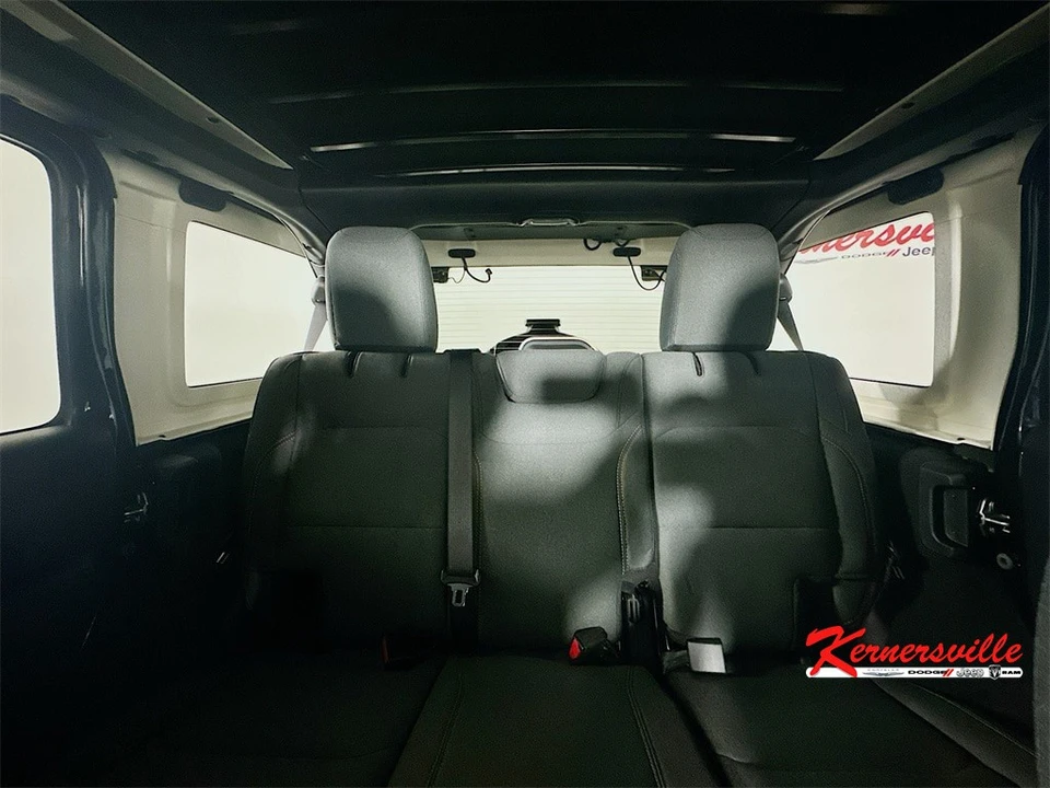 2026 Jeep JL Wrangler - Image 10 of 19
