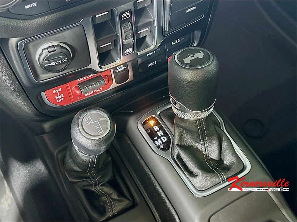 2026 Jeep JL Wrangler - Image 12 of 21